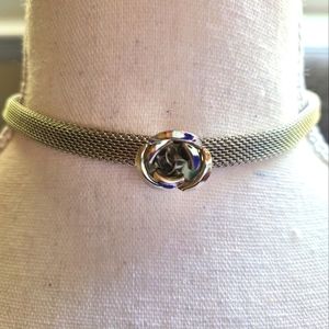 NWOT Silver Rose Flower Choker Necklace